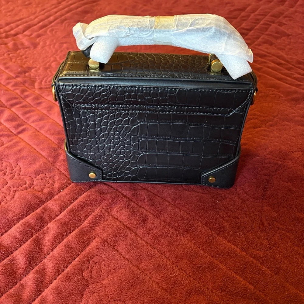 Elegant Black Crocodile Pattern Briefcase